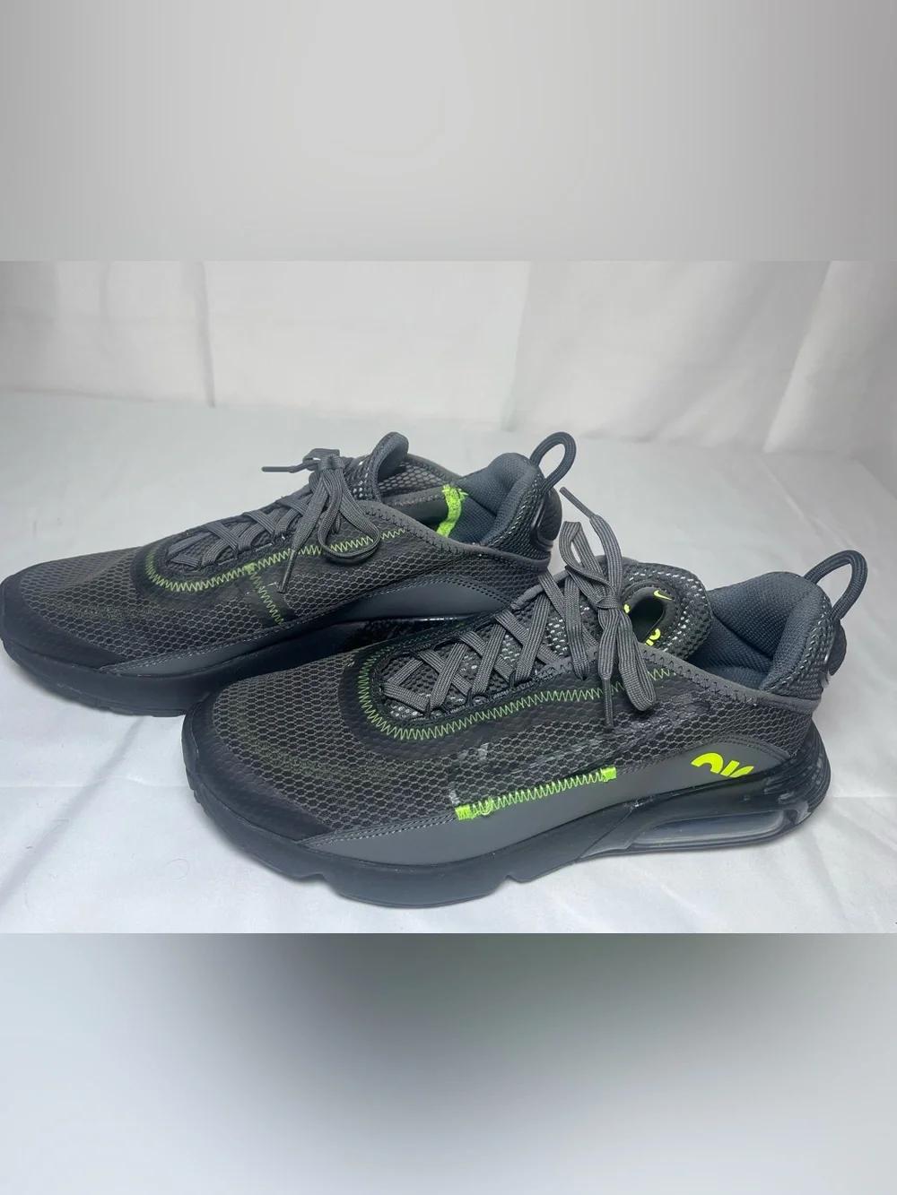 Nike Men’s Dark Gray and Neon Green Athletic Sneakers